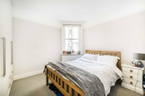 3 bedroom flat for sale, Queen's Club Gardens, London W14