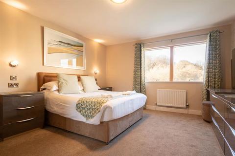 2 bedroom apartment to rent, Peasholm Gap, Kepwick House Peasholm Gap, YO12