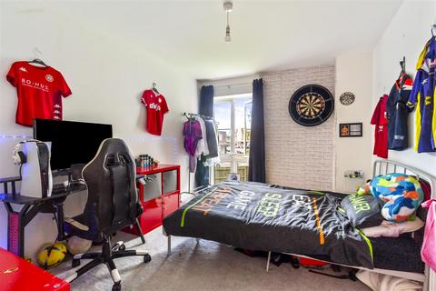 2 bedroom flat for sale, Cambrian Way, Worthing