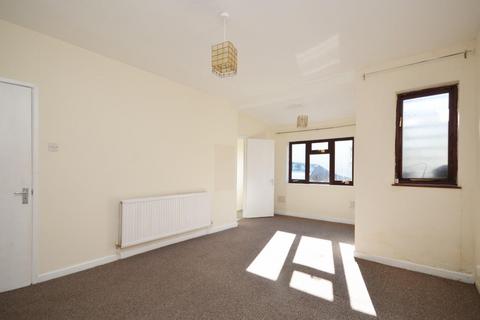 2 bedroom apartment for sale, Bishopsworth Road, Bristol