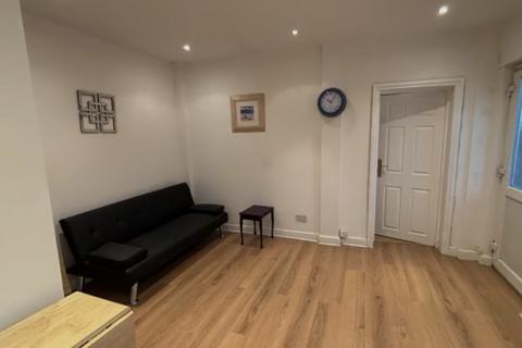 undefined, Broad Walk, London, N21