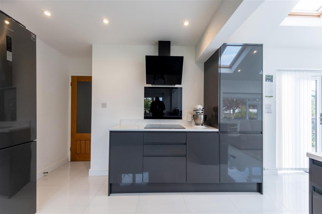 17 Abbotts Road-003.jpg