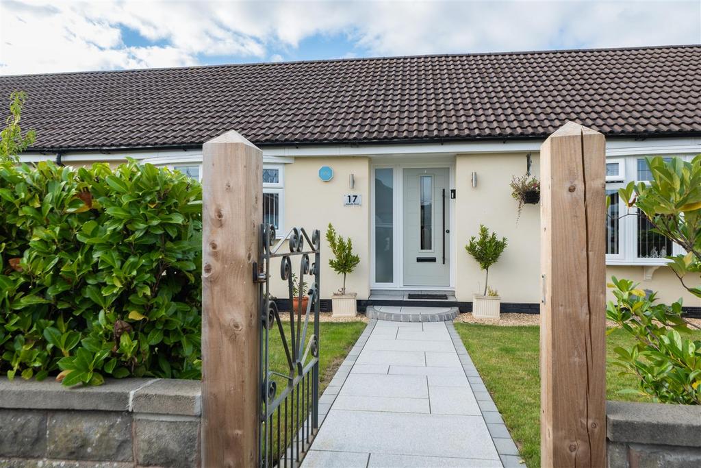 17 Abbotts Road-038.jpg