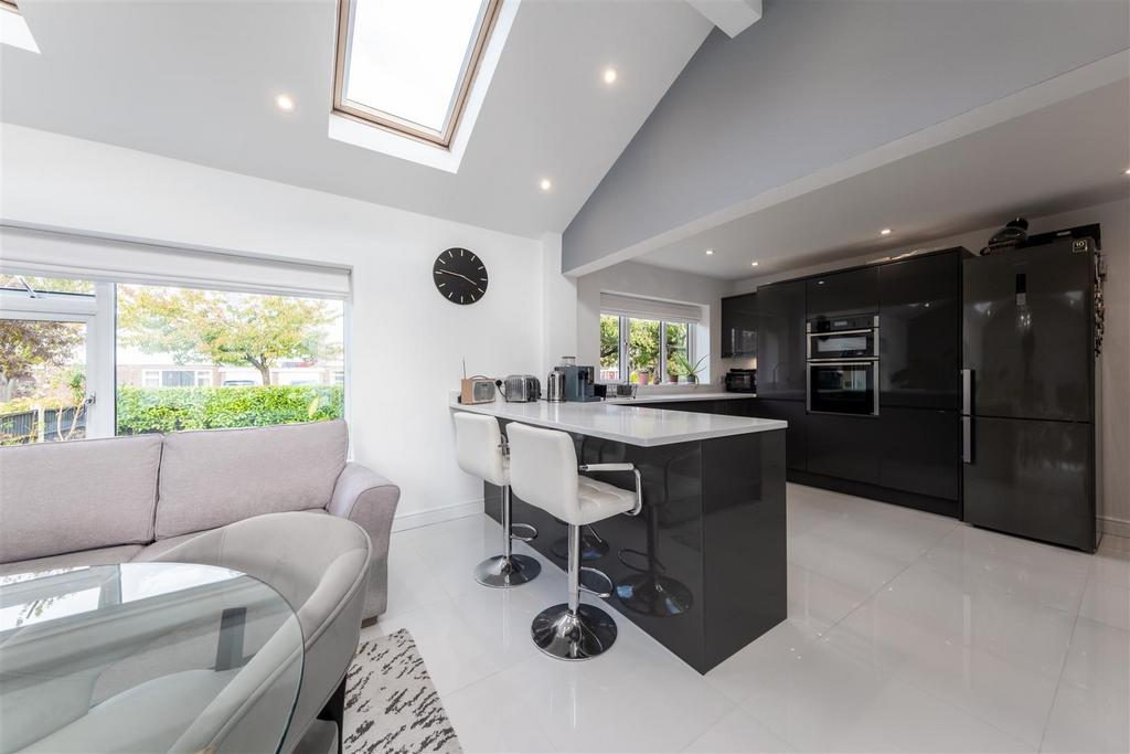 17 Abbotts Road-010.jpg