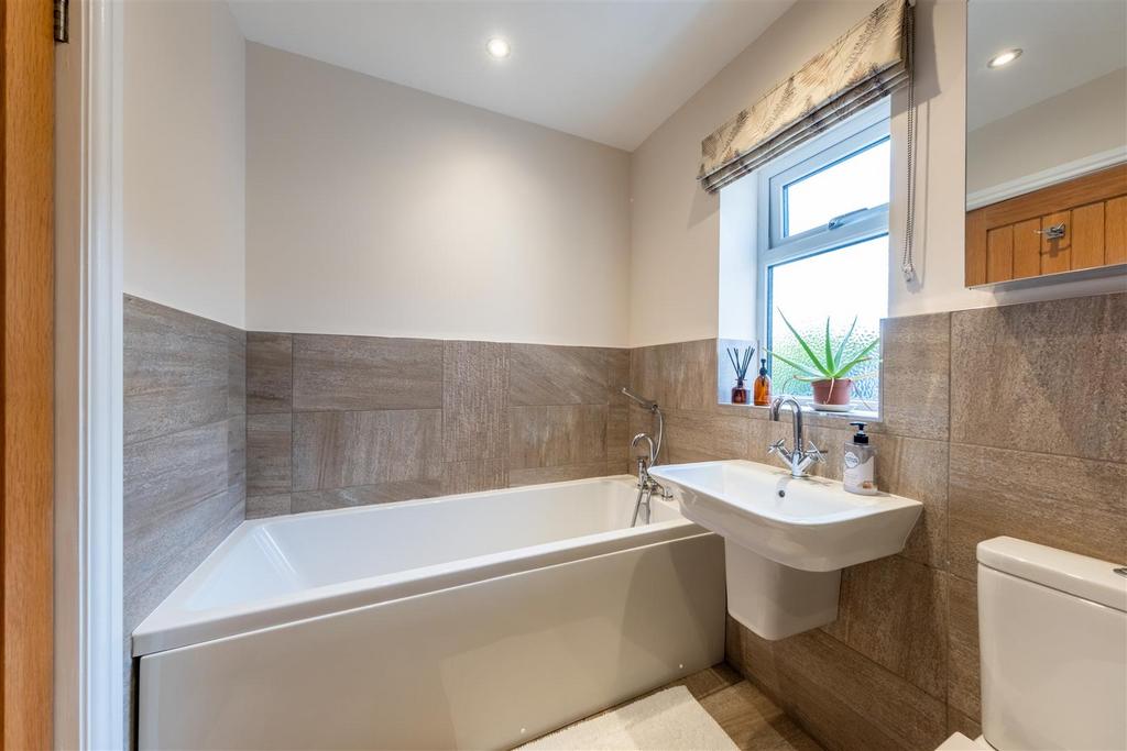 17 Abbotts Road-024.jpg