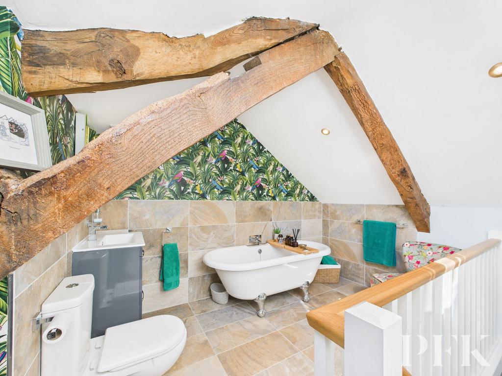 Bedrooom 1 Ensuite