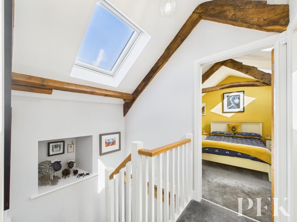 2nd Floor Landing