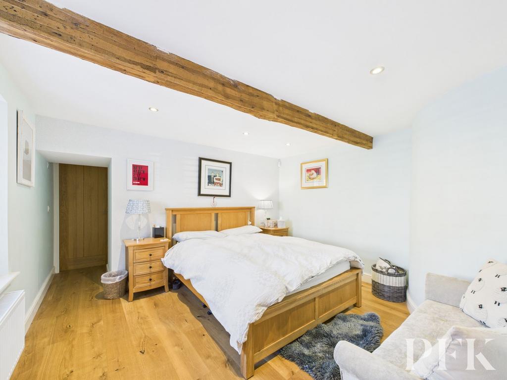 Bedrooom 1