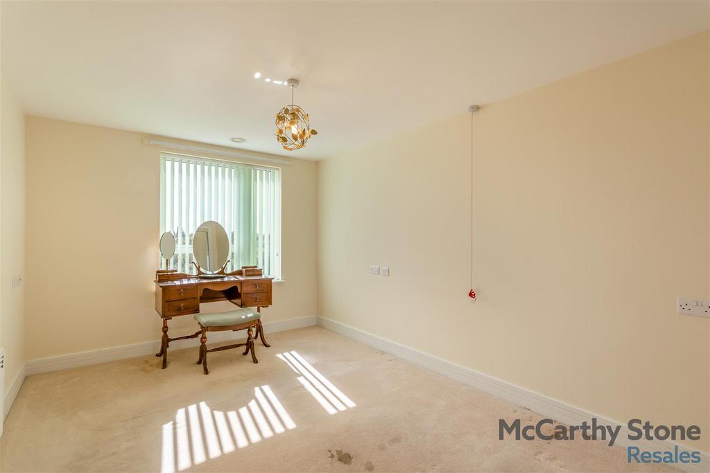 8662936-interior01.jpg