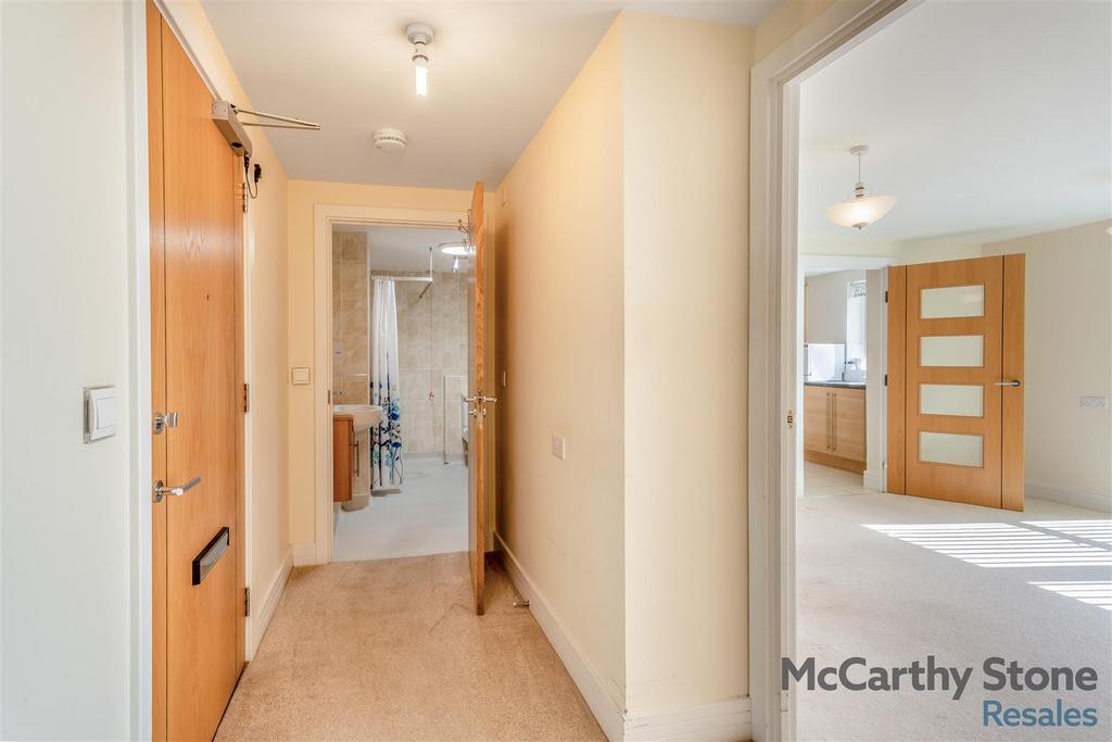 8662936-interior03.jpg