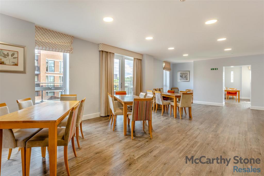 8662936-interior17.jpg