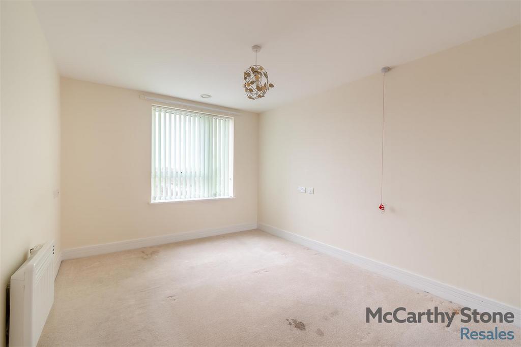8678509-interior01.jpg