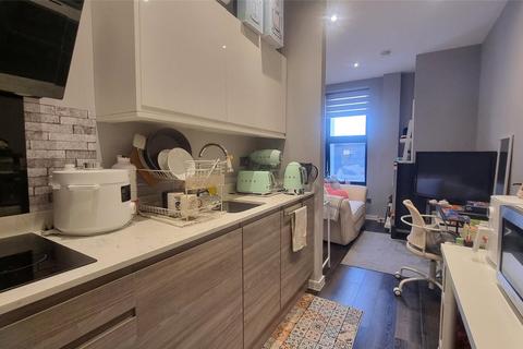 Studio to rent, Brants Bridge, Bracknell, Berkshire, RG12