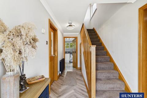 6 Fieldside, Annan, DG12 5HL
