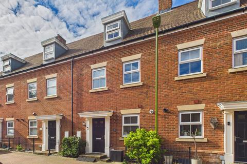 Harrier Close, Hemel Hempstead, HP3