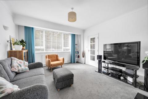 4 bedroom semi-detached house for sale, Ravensbourne Avenue, Shortlands, BR2