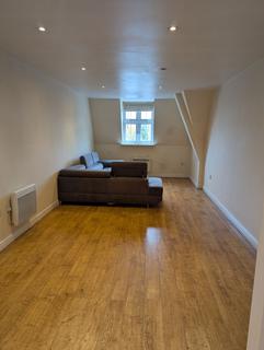 2 bedroom apartment for sale, Grange Drive, Streetly, Sutton Coldfield, West Midlands, B74 3DT