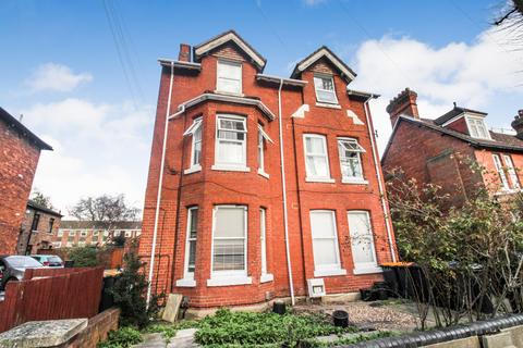 Chaucer Road, Bedford