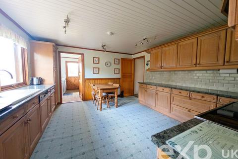 4 bedroom detached house for sale, Maidstone Road, Tonbridge TN12