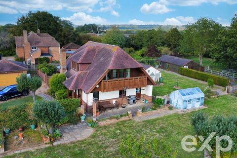 4 bedroom detached house for sale, Maidstone Road, Tonbridge TN12
