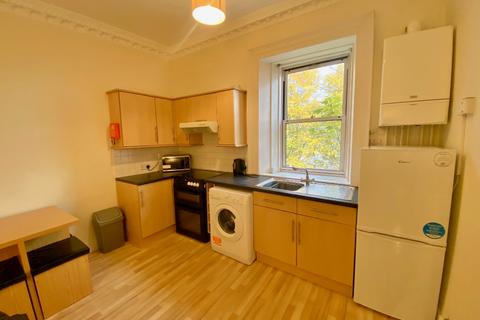 3 bedroom flat to rent, St Patrick Street, Newington, Edinburgh, EH8
