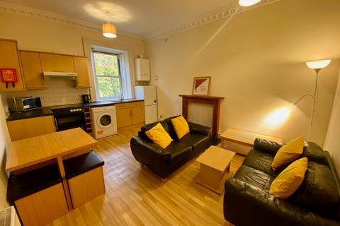 3 bedroom flat to rent, St Patrick Street, Newington, Edinburgh, EH8