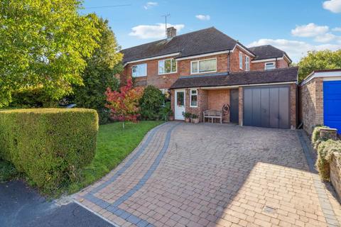 undefined, Meadow Close, Tring