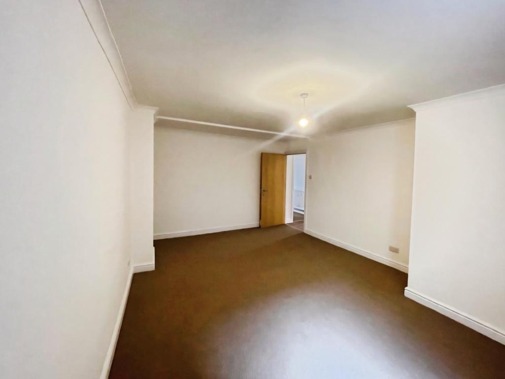 Pbox-bedroom-344049.jpg