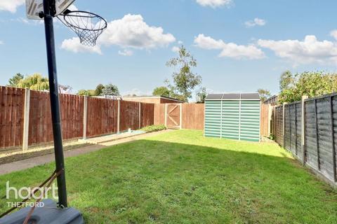 3 bedroom end of terrace house for sale, Byron Walk, Thetford