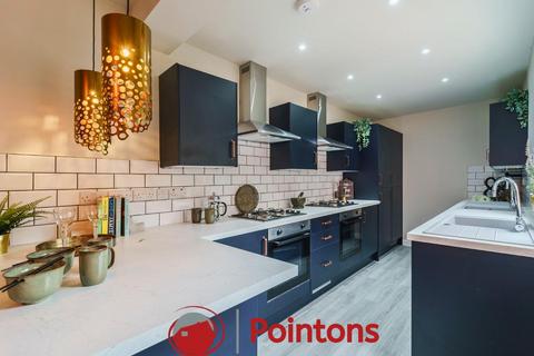 7 bedroom terraced house for sale, Holyhead Road, Spon End, Coventry - OFFERS INVITED