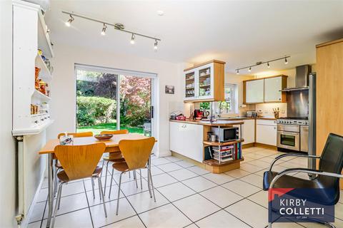 4 bedroom detached house for sale, St. Annes Park, Broxbourne