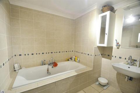undefined, Penryn TR10