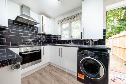 undefined, Hungerford Close, Sandhurst GU47