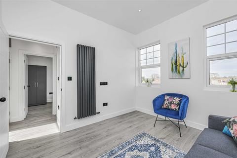undefined, Upper Richmond Road West, East Sheen, SW14