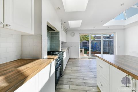 undefined, Manor Way, Mitcham CR4