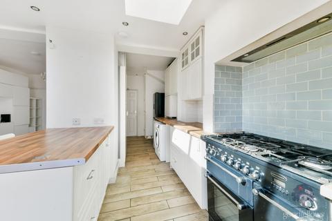undefined, Manor Way, Mitcham CR4