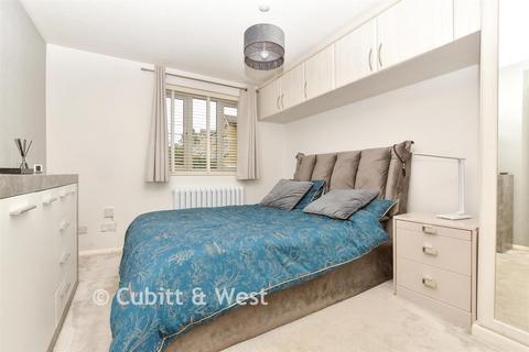 undefined, Chipstead Close, Belmont, Sutton, Surrey