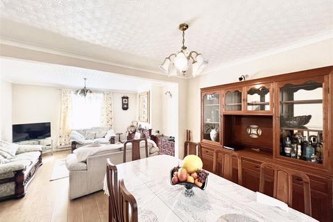 undefined, South Countess, London E17