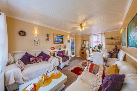undefined, Hayward Close, Crayford, Dartford