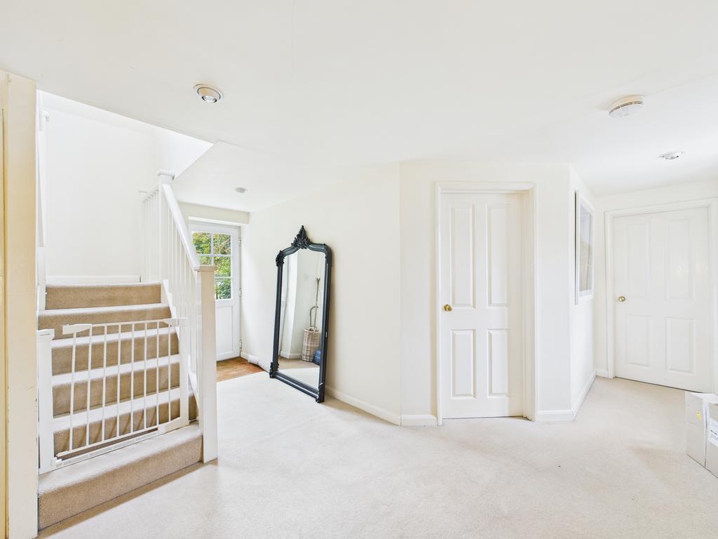 Cam01354 g0 pr0591 still002