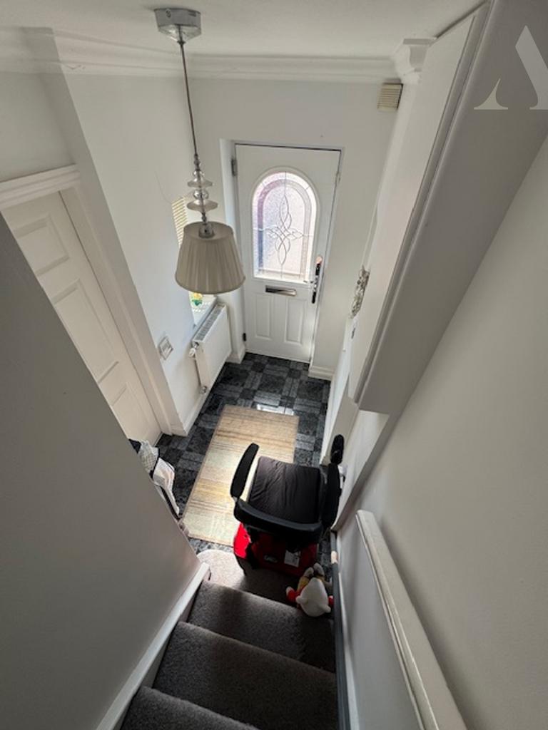 60 Bushbury Road Stair.jpeg
