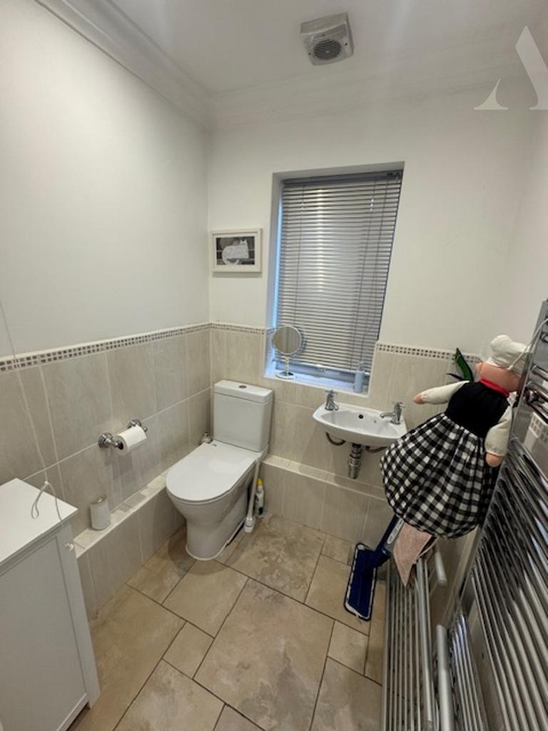 60 Bushbury Road Guest WC.jpeg