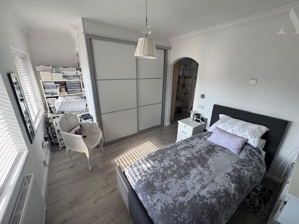 60 Bushbury Road Bedroom 1.jpeg