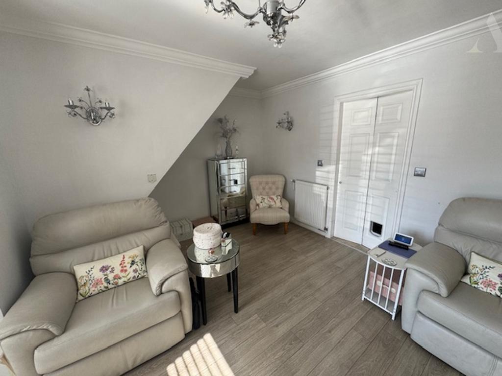 60 Bushbury Road Lounge x 2.jpeg
