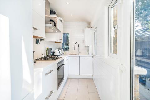 3 bedroom terraced house for sale, Derinton Road, London SW17