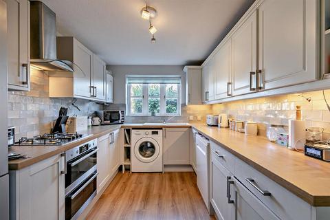 undefined, Century Close, Cirencester