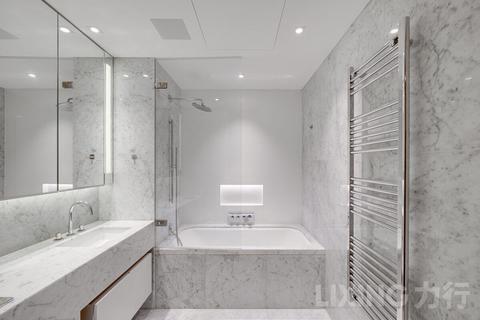 2 bedroom apartment for sale, Chatsworth House, One Tower Bridge, SE1