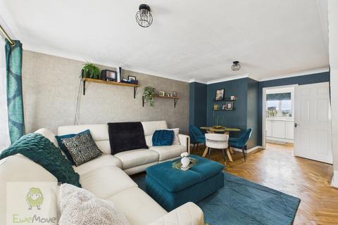 30 Montfort Road, Rochester, ME2 3EU