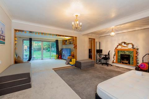5 bedroom detached house for sale, Farnham Lane, Farnham Royal SL2