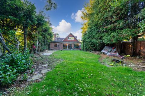 5 bedroom detached house for sale, Farnham Lane, Farnham Royal SL2